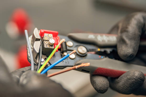 Best Electrical Outlet Repair  in Shrewsbury, MO