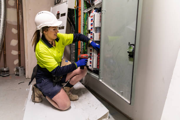 Best Commercial Electrician Services  in Shrewsbury, MO
