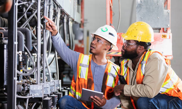 Best Electrical Contractors for Businesses  in Shrewsbury, MO